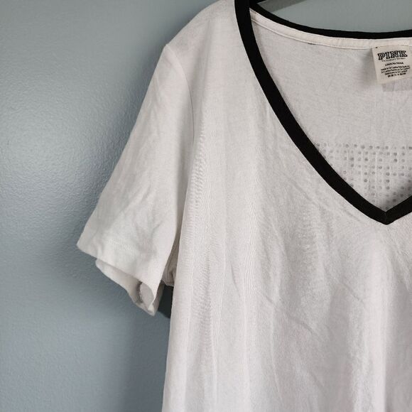 PINK Victoria's Secret V-Neck Tee - Picture 9 of 11